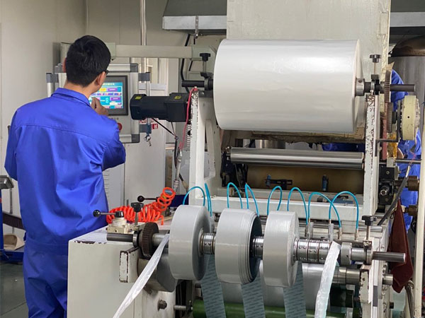 膏藥oem生產(chǎn)怎么做？oem貼牌代工怎么收費(fèi)？