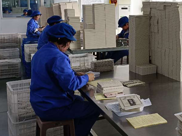 膏藥生意現(xiàn)在好做嗎？膏藥代工貼牌創(chuàng)業(yè)發(fā)展前景好不好？